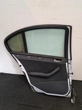 Porte arrière et accessoires BMW 2002