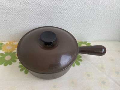Cocotte en fonte marron Le Creuset Cousance vintage Made in France Années 1980 - Canada