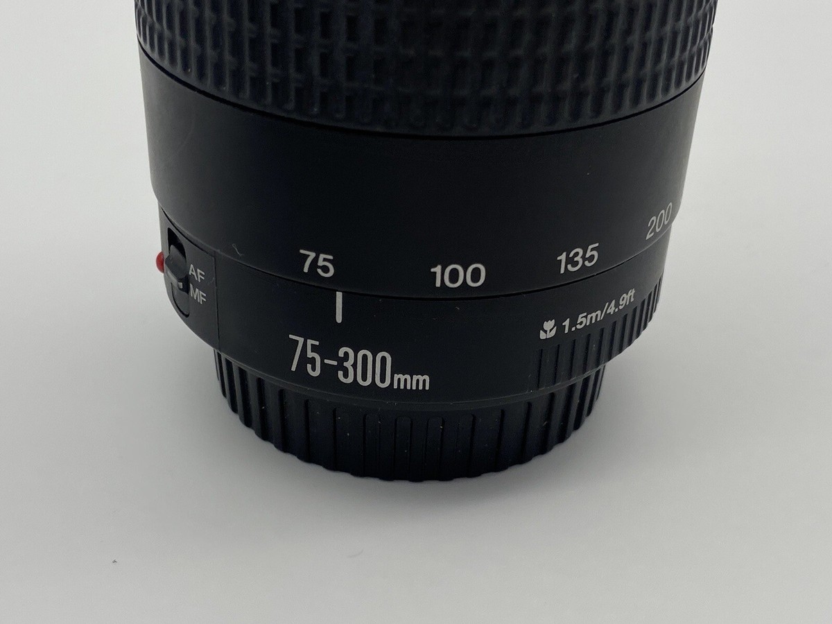 Canon Ultrasonic Zoom Lens EF 75-300mm 1:4-5.6 III USM 58 mm