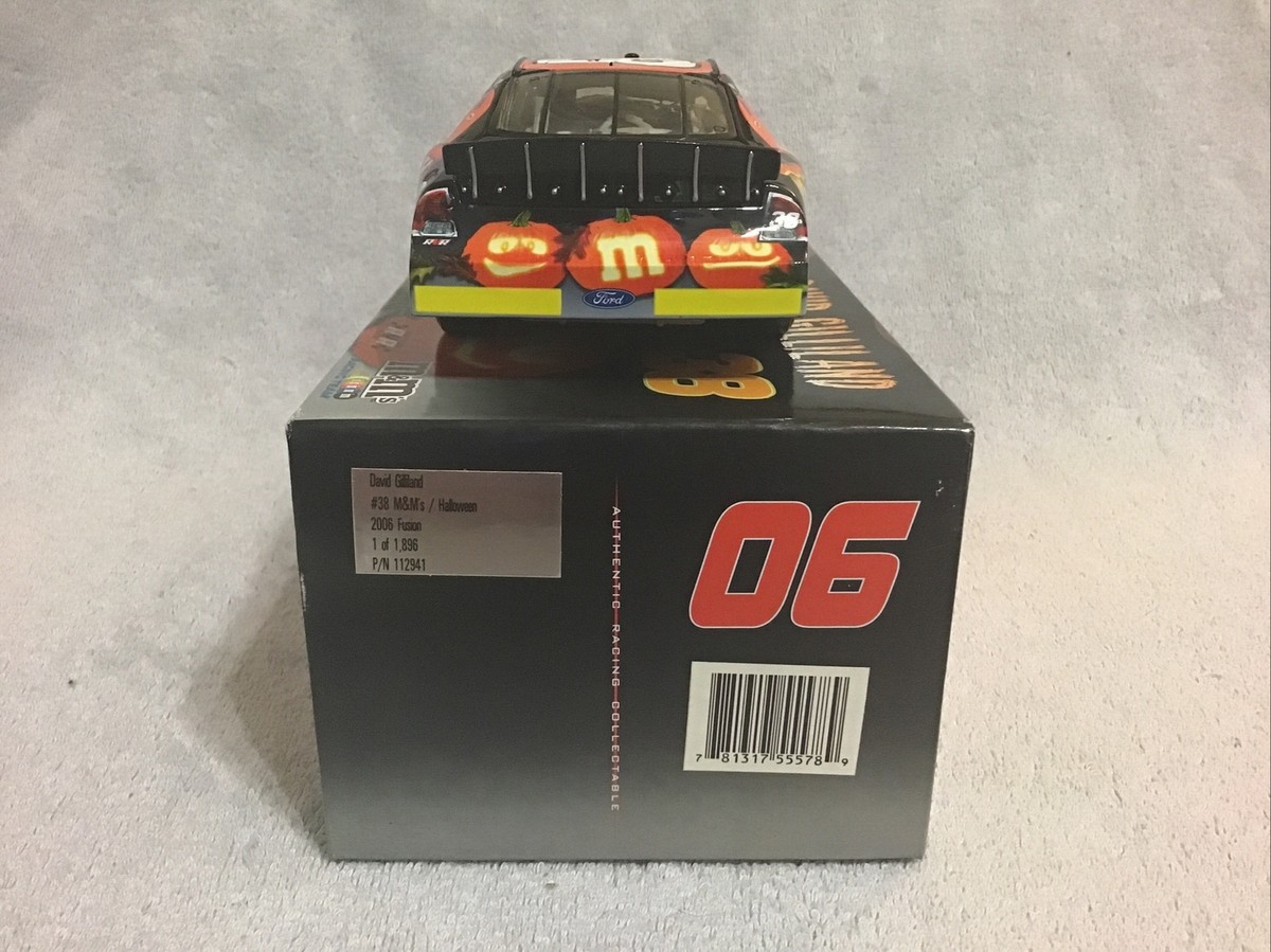 2006 Action DAVID GILLILAND #38 M & M's / Halloween Ford Fusion 1
