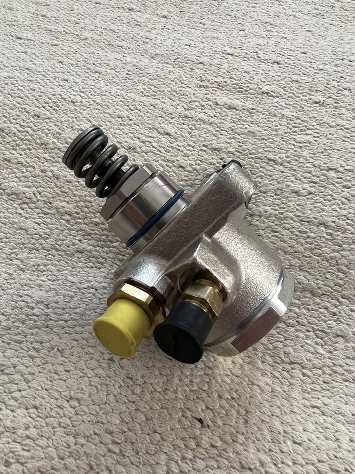 Nuevo OEM Audi A6 RS5 4.2 FSI VW Touareg Inyección Directa Alta Presión Bomba de Combustible Foto 3 de 4