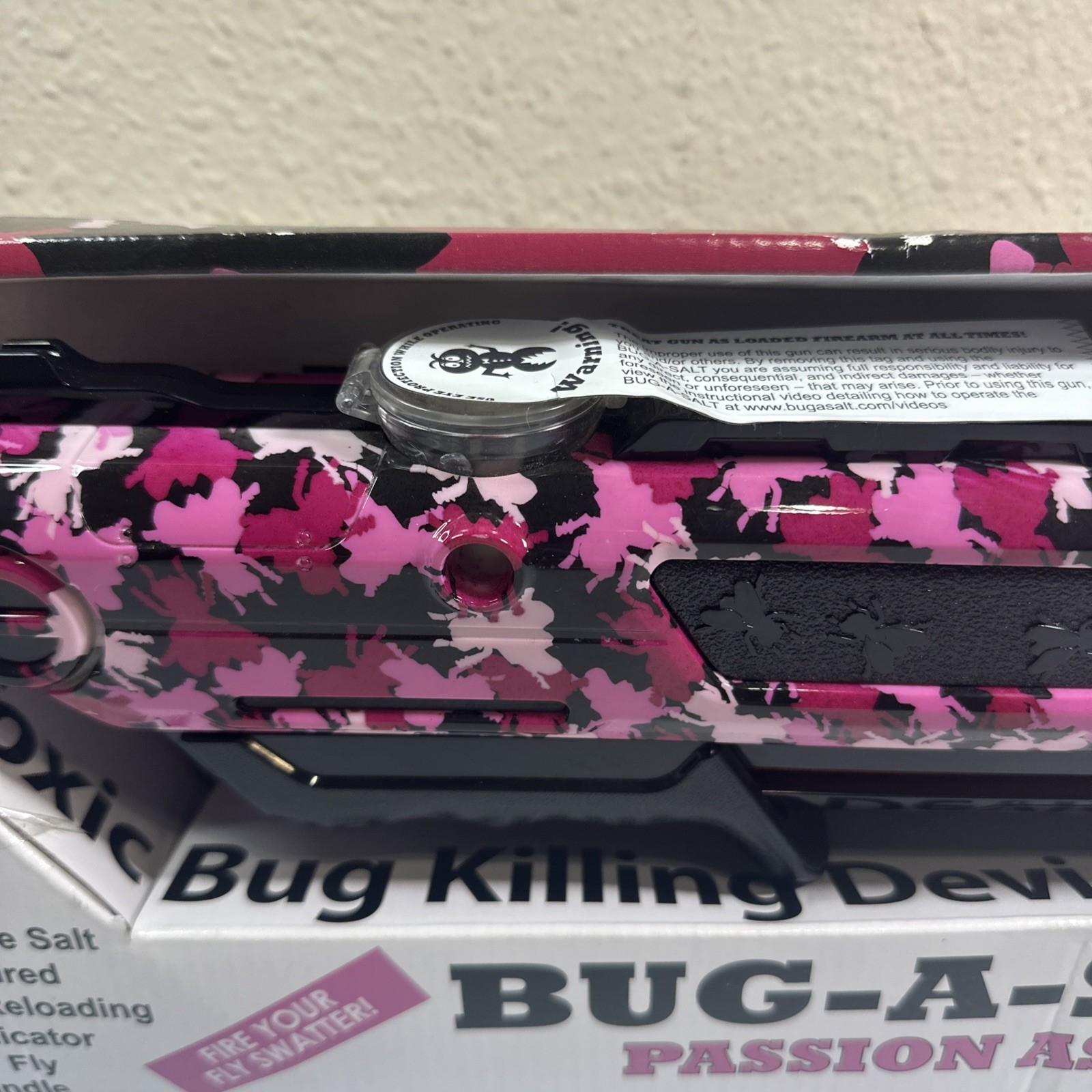 Bug-A-Salt 2.0 Passion Assassin Pink Camofly NEW