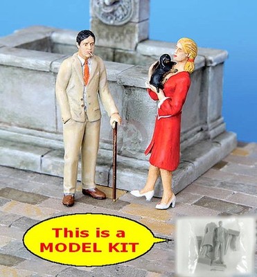 Plus Model 1/35 ''Meeting On Promenade'' Man and Woman w/Dog WWII (2 Figures) 329
