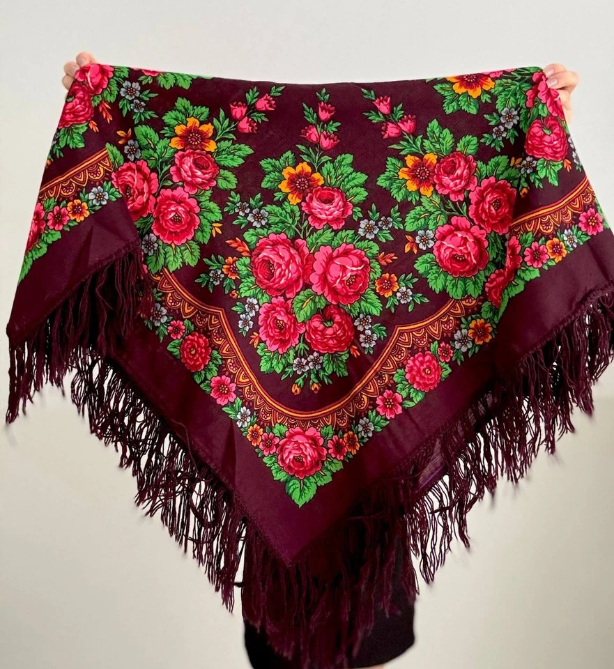 Vintage square scarf with tassels, floral print,baba scarf, woolen scarf, hustka - Image 3 of 4