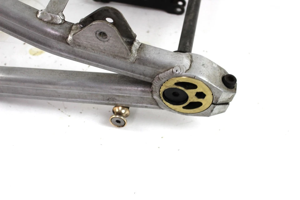 01-05 Kawasaki ZRX1200 ZRX 1200 Swingarm Swing Arm - Image 2 of 4