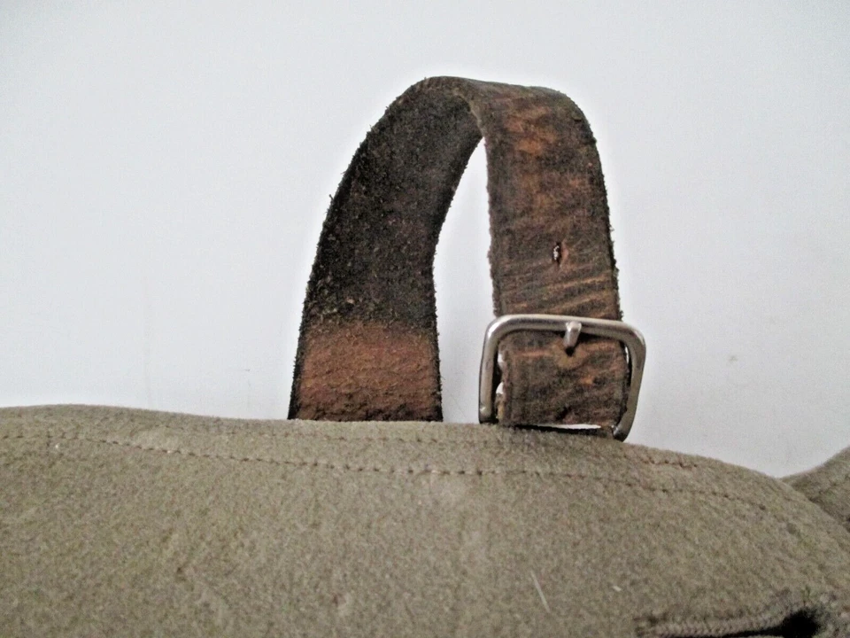 Edwardian Spats Taupe Wool Felt 4 Buttons Leather Straps w/Buckles Vtg AZ59 - Image 3 of 4