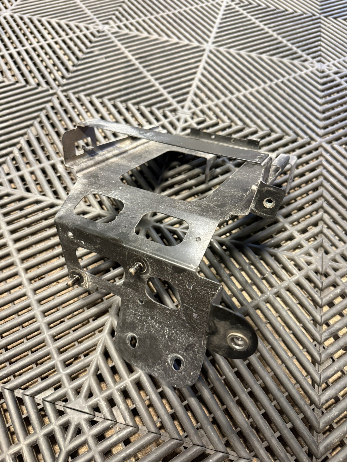 2008-14 FERRARI CALIFORNIA ECU ECM ENGINE MODULE BRACKET MOUNT SUPPORT