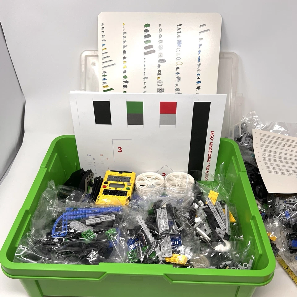 LEGO Mindstorms for Schools 9794 Robotics Education Kit 828 Pieces - Image 3 of 4