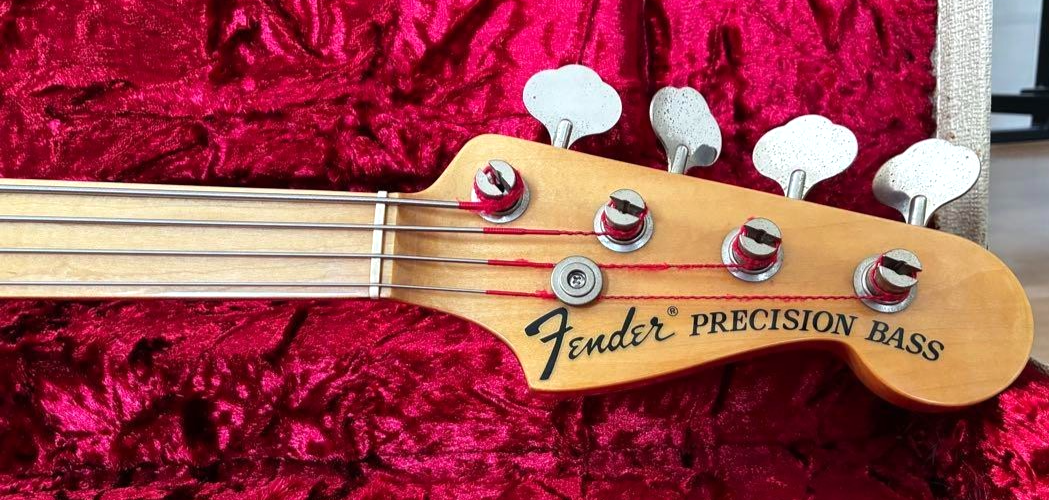 Fender Japan Precision Bass PB70 ナチュラル Fender Japan Fretless Precision Bass PB70-84FL Natural Made in