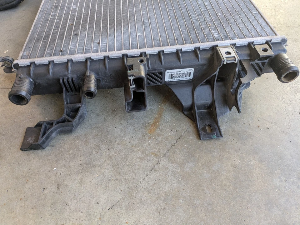 10-24 Jaguar X351 XJ XKR F-Type Engine Motor Intercooler Radiator C2C39565 OEM - Image 2 of 4