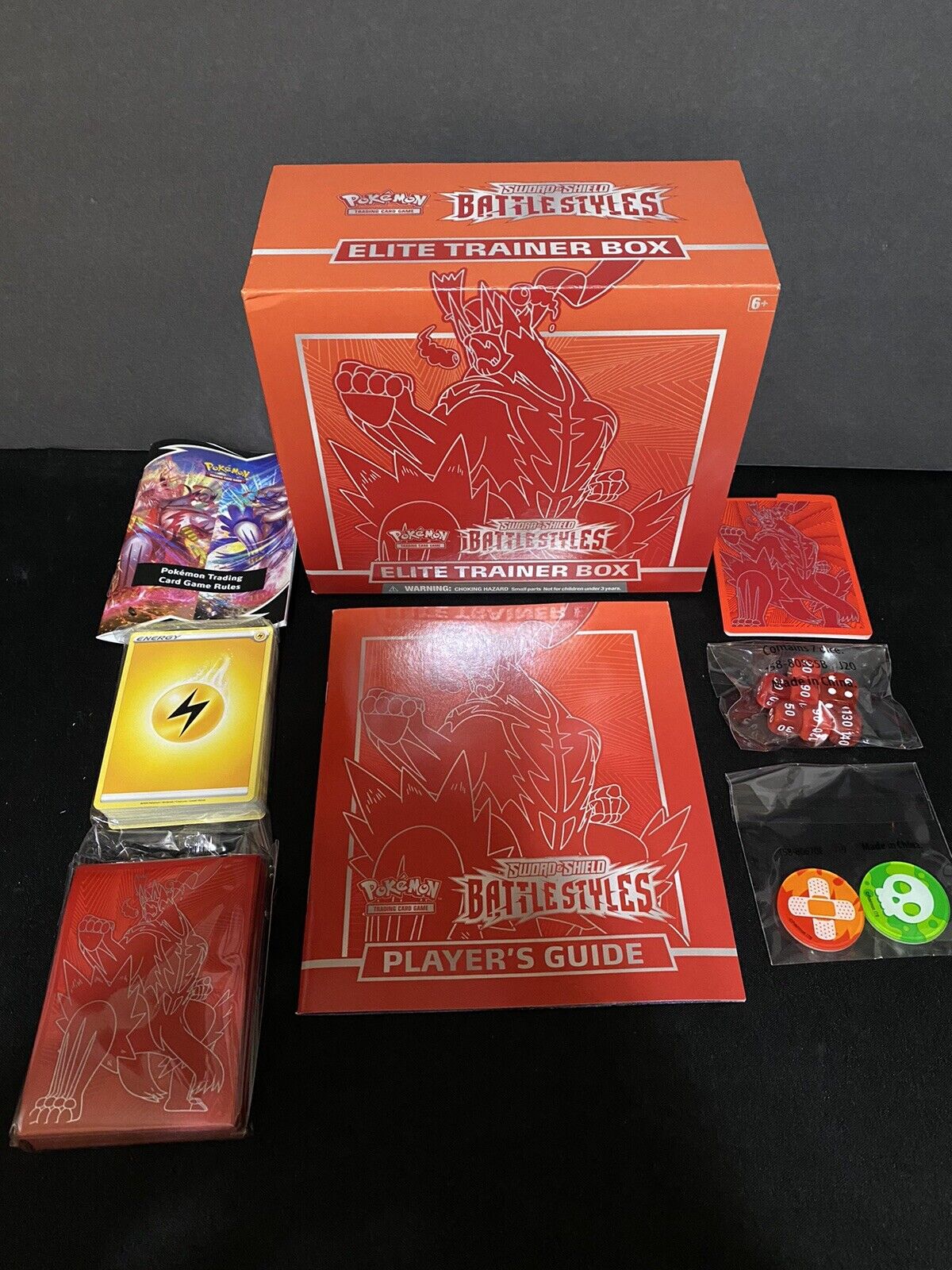 Pokémon Trading Card Games Sword & Shield - Battle Styles Elite Trainer Box