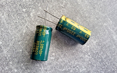 8 Stück ELKO 2200uF 63V 105°C Elektrolytkondensator Radial Low ESR