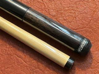 Player's Energy pool cue with Maple Shaft.
