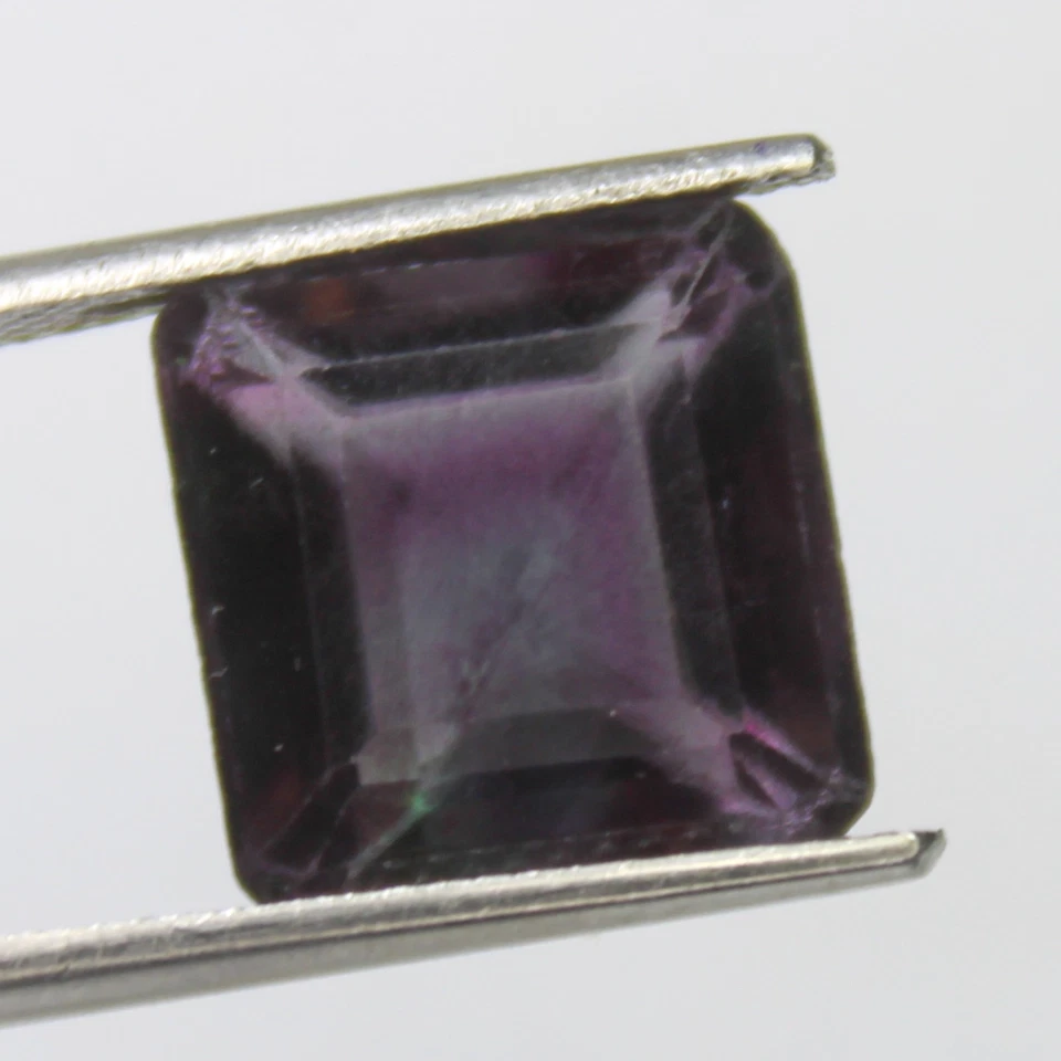 Natural Faceted Multi Fluorite In Square Shape, 8.95 Carats, 11x11x8  mm Size - Image 4 of 4