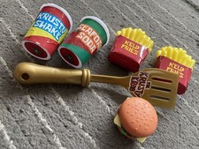 Pretend Kitchen Play Plastic SpongeBob, Chrissy, Krab golden plastic