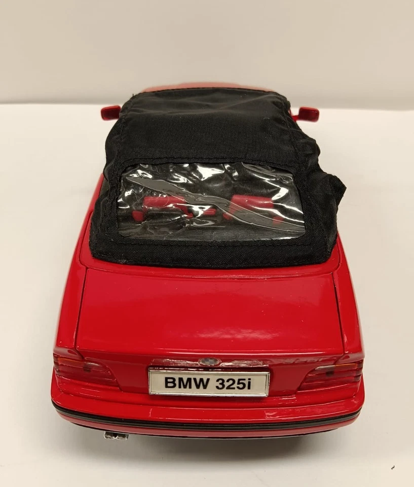 BMW 325i Convertibile 1993 Maisto 1/18 NO BOX - Immagine 4 di 4