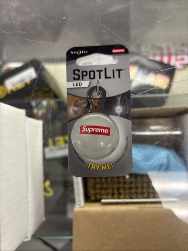 Supreme Nite Ize Spot éclairé Led