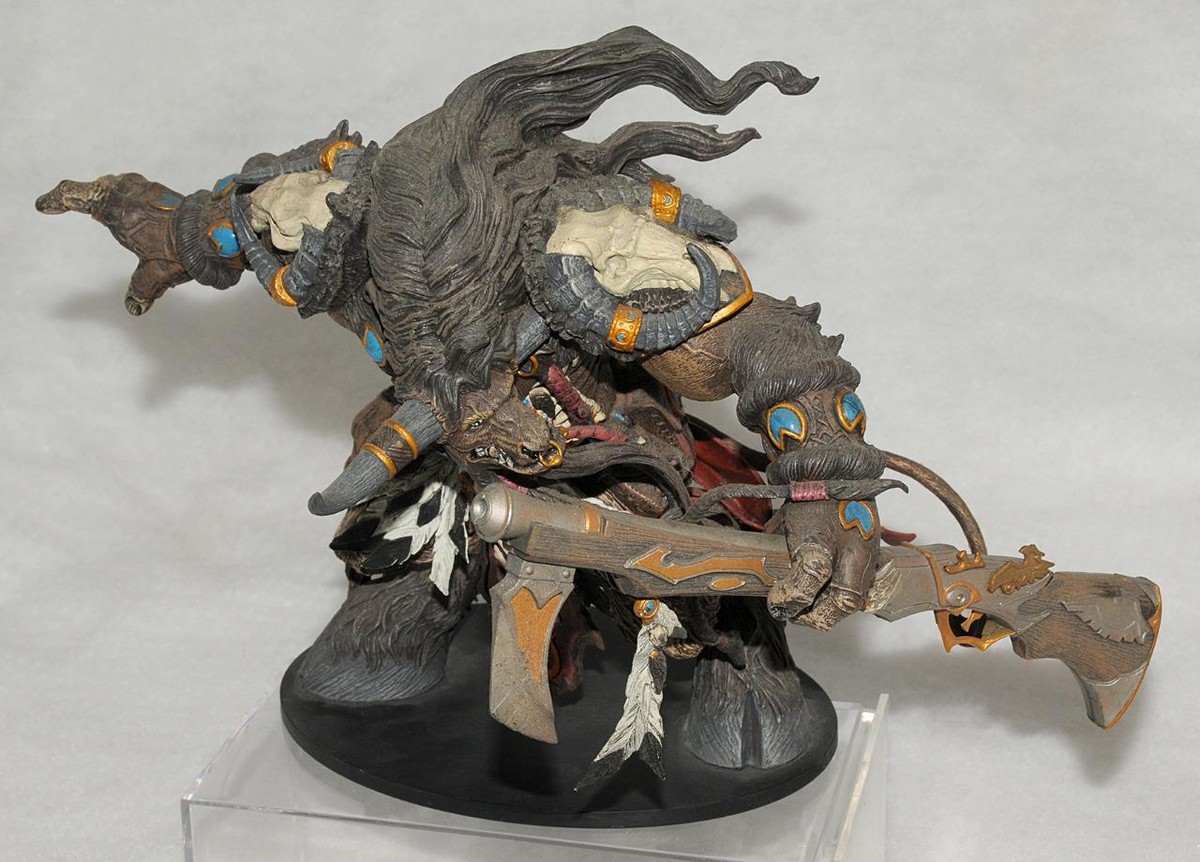 DC Unlimited Direct World Of Warcraft Korg Highmountain Tauren
