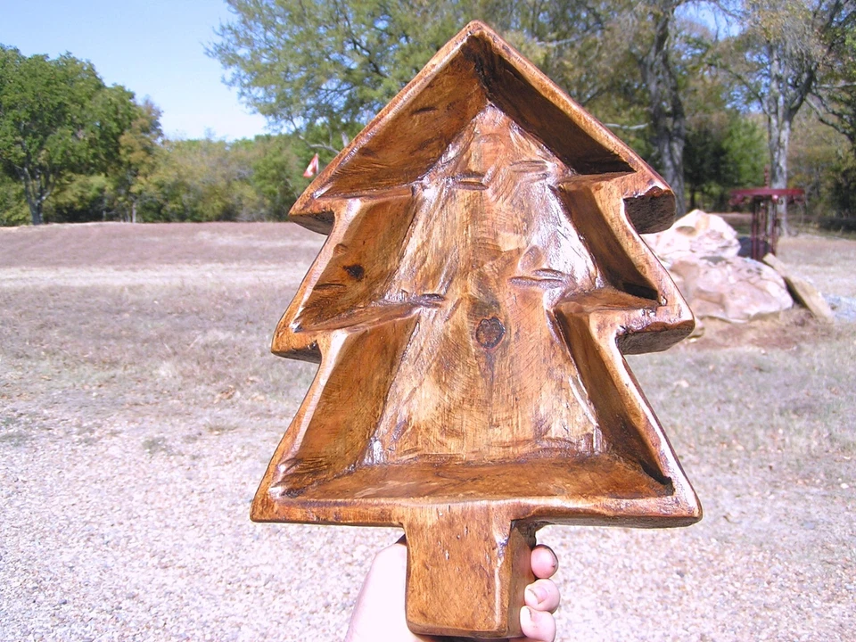 Hand carved wooden Tree shaped dough bowl 2976 - Image 3 of 4
