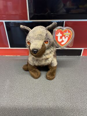 TY Beanie Babies Howl the Wolf Retired with Original Tag
