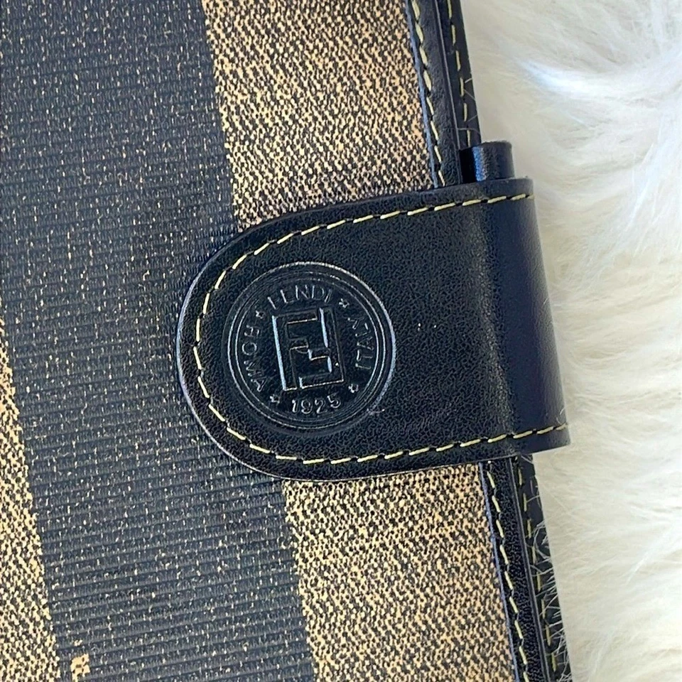 Porta-agenda/passaporte FENDI Pequin - Imagem 4 de 4