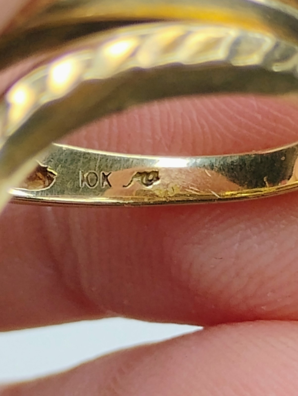 Michael Anthony 10k Solid Yellow Gold Ring 3.4 Gr… - image 18