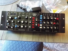 Behringer Model D Analog Desktop Mono Synthes...