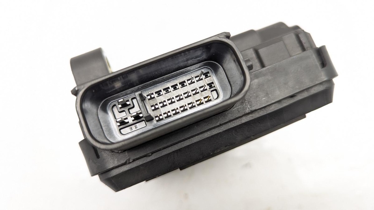TOYOTA ALPHARD MK2 AH20 2008 - 2015 GEARBOX CONTROL MODULE TOYOTA ALPHARD MK2 AH20 2008 - 2015 GEARBOX CONTROL MODULE