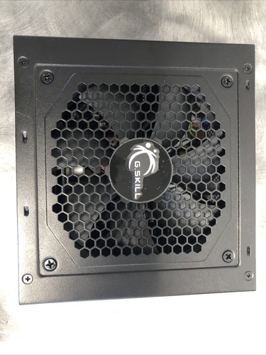 Alimentation modulaire G.Skill MB750G (RAILS MANQUANTS VOIR DESCRIPTION)