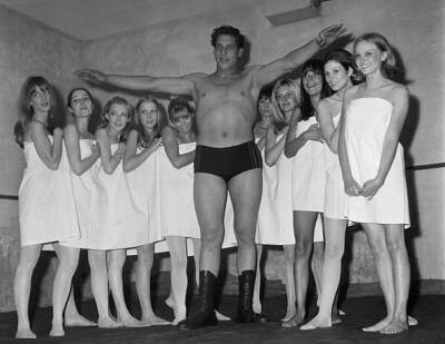 French Pro Wrestling Legend Andre The Giant 1966 Old Photo UK