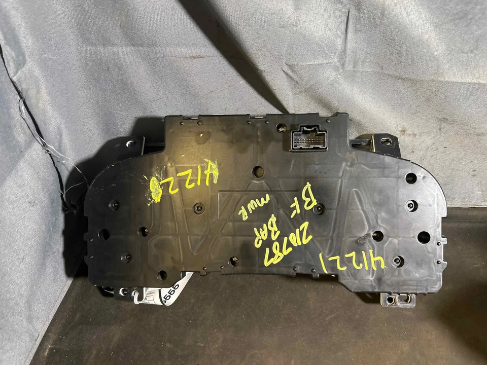 Fits 2007-2009 GMC Yukon Speedometer (miles n/a) OEM:22838429 - Image 2 of 4
