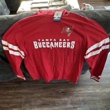 Starter Tampa Bay Buccaneers NFL Red Shirt XL Football Officially Licensed