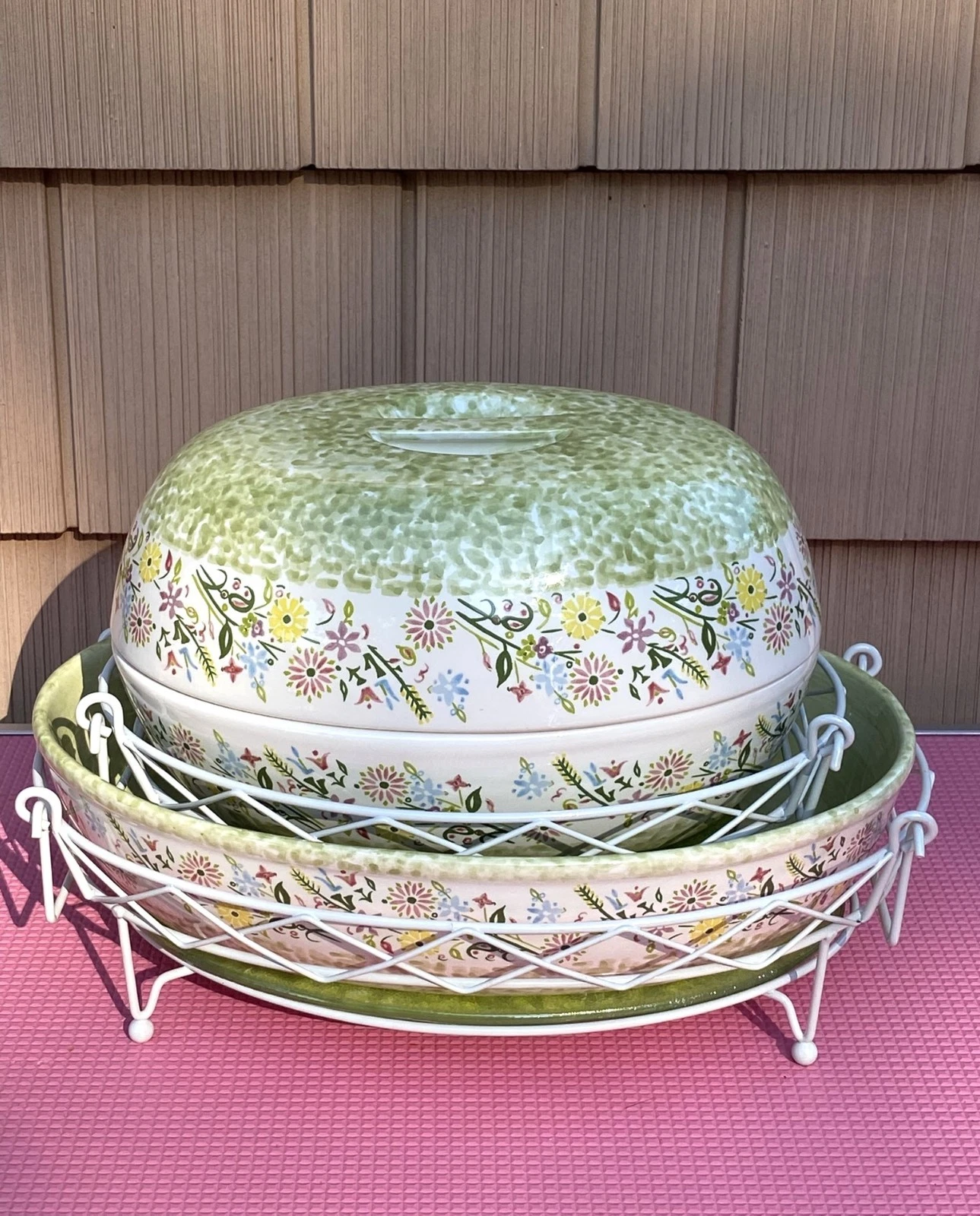 Temp-tations 7 piece flowery green casserole and warmer trivet set Bouquet theme