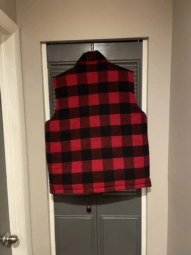 GH BASS Heavy weight WARM 🔥Red and Black Buffalo Plaid Puffer Vest image 7