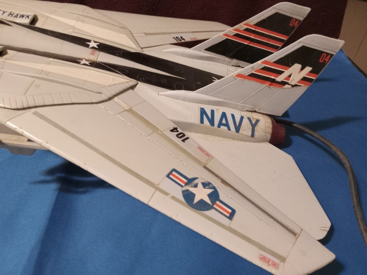 Vintage 1990 New Bright F-14 Tomcat Remote Control Kitty Hawk