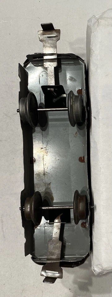 Marx 90171 B. & L. E. Boxcar -Solid Doors - 4 wheel / Sliding Tab & Slot Coupler - Image 4 of 4