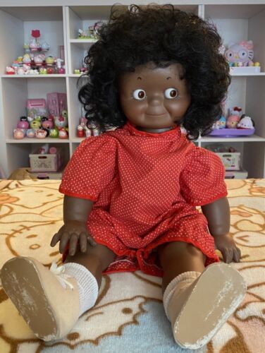 GROSSE seltene 1970er 24"" schöne schwarz/dunkel/afroamerikanische Keramik Kewpie Puppe - Bild 1 von 16