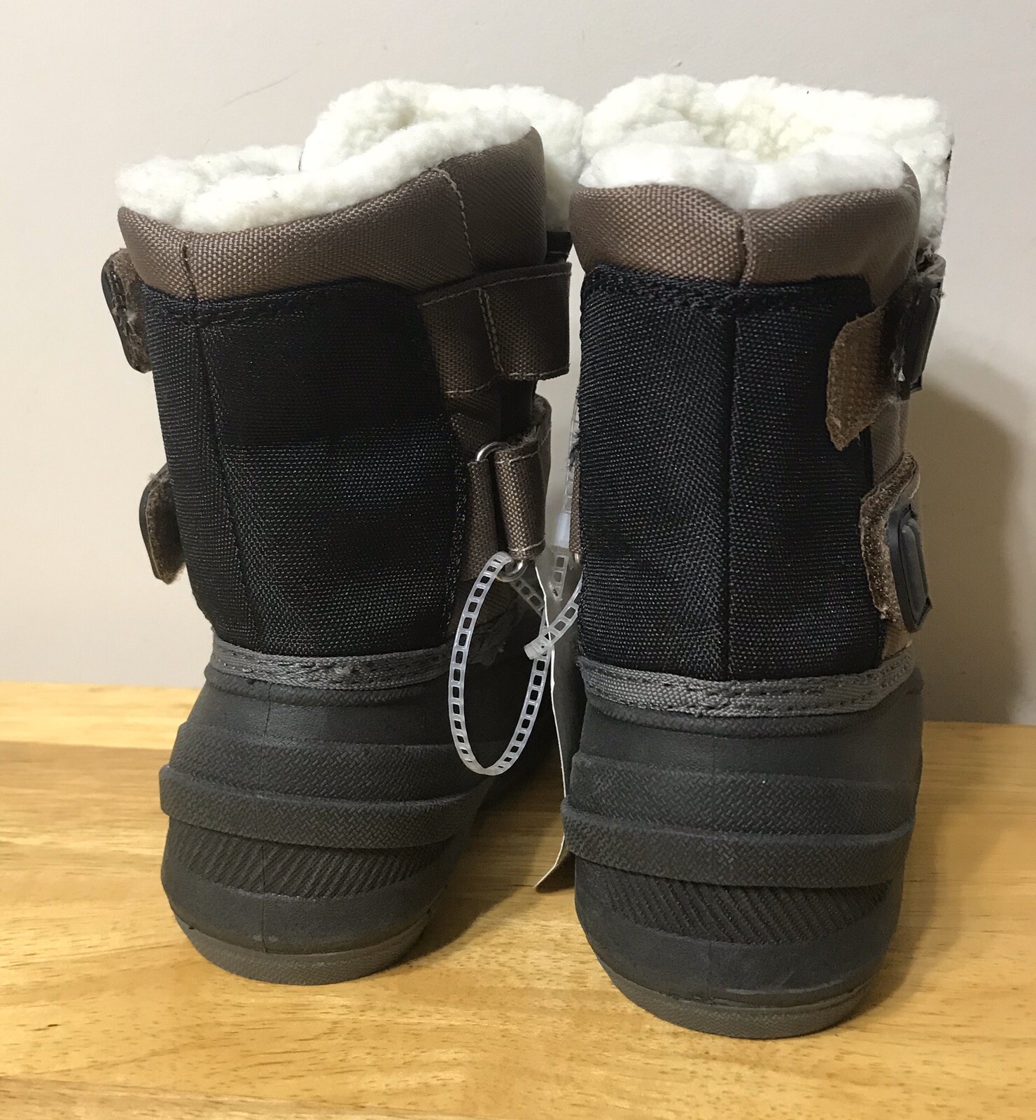 Cat & Jack Children's Boots Bo Size 8 Thermolite Insulation Brown NEW