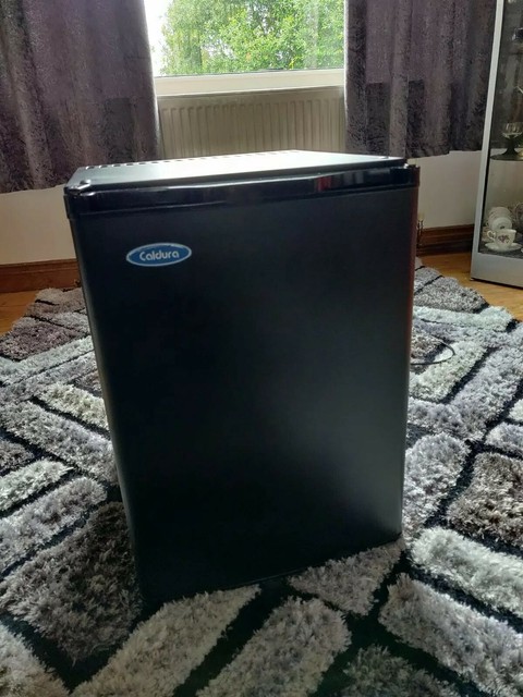 40 litre mini fridge