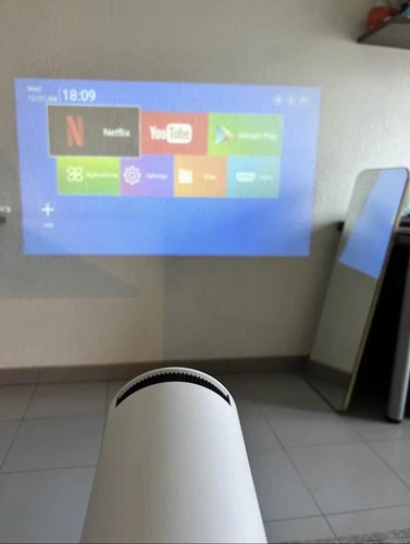 Magic Cubic Transpeed Android 11 4K Projector - Picture 4 of 5