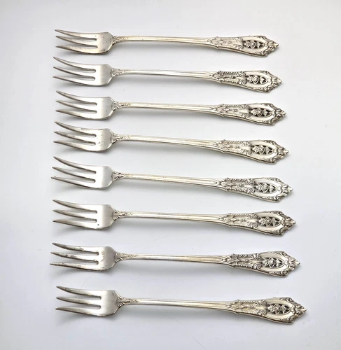 (8) Wallace ROSE POINT Cocktail Forks 5 5/8" NO MONO - 148g