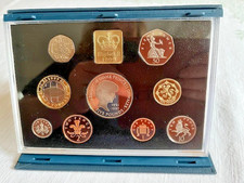 1999 ROYAL MINT PROOF COIN COLLECTION - in original Royal Mint presentation case