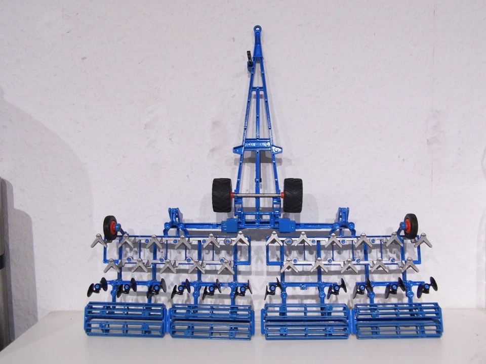 SIKU FARMER 2054 LEMKEN Gigant 1000 Scheibengrubber ohne Verpackung - Bild 3 von 4