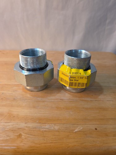 Watts (3006 3/4) 1-1/4" Iron x 1-1/4" FIP x 1-1/4" FIP Dielectric Union Set Of 2