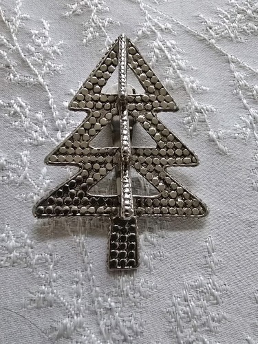 John Hardy Signed for Neiman Marcus Christmas Tree Clip Scarf Clip 2.75"