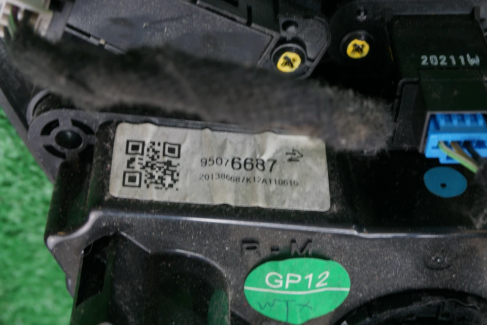 Chevrolet Sonic 2012 control de CA fabricante de equipos originales Foto 3 de 4