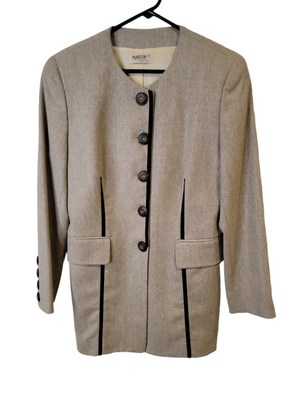 Margon Size 6 Women