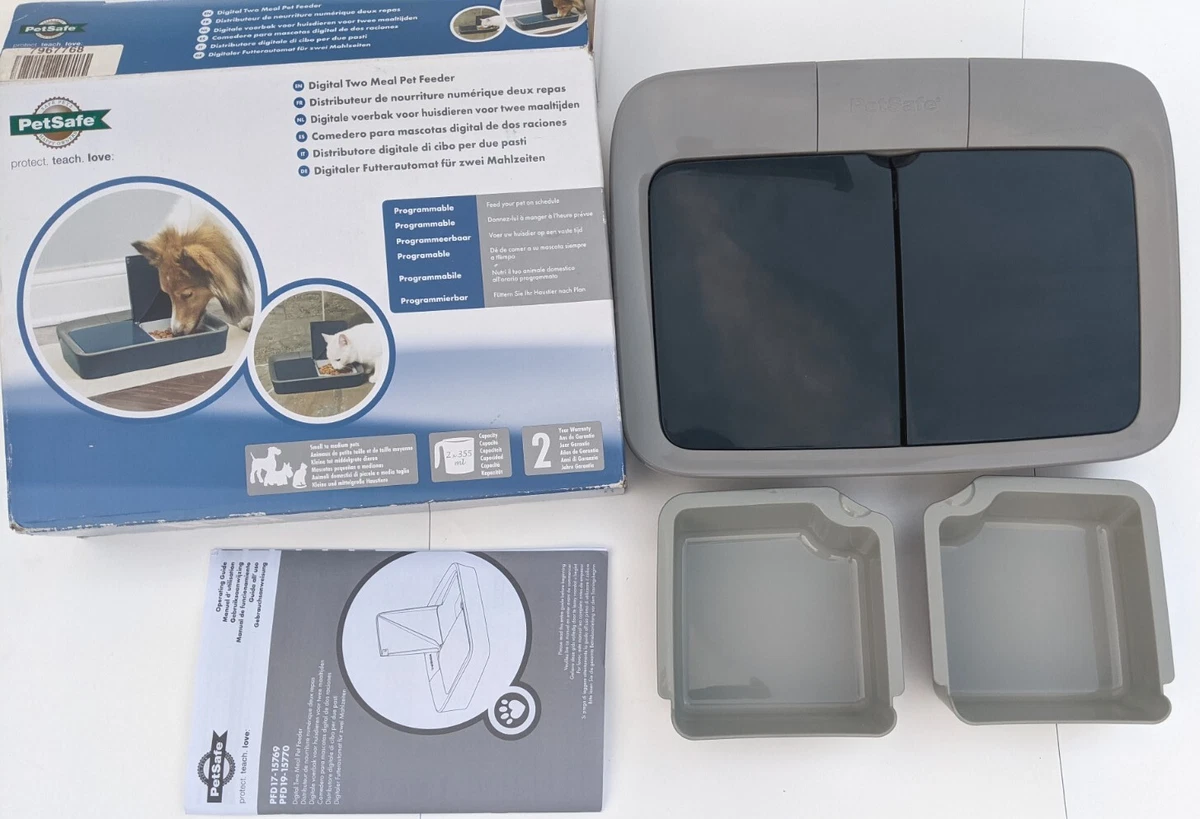 Digital top pet feeder