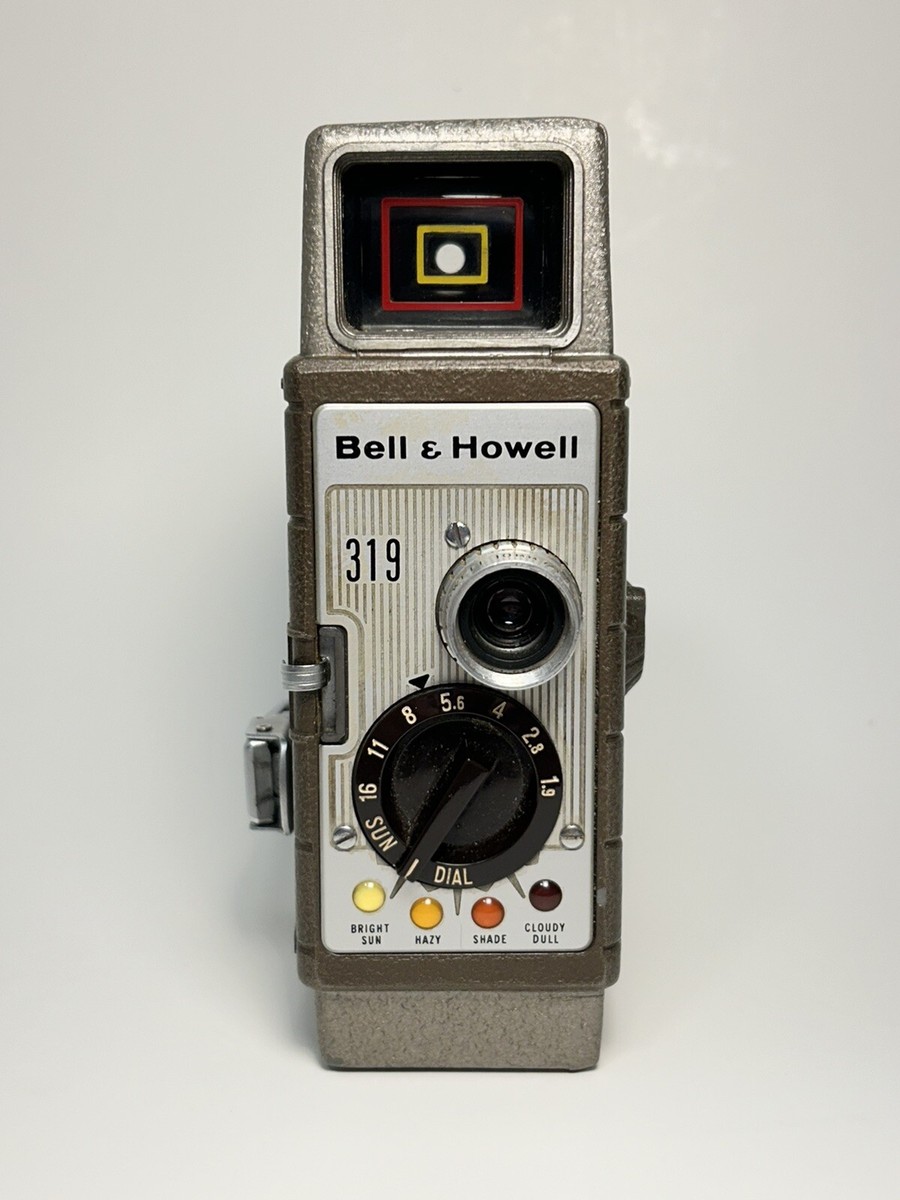 Bell & Howell 319 8mm Movie Camera w/ Case, 10mm f1.9 Super Bell & Howell 319 8mm Movie Camera w/ Case, 10mm f1.9 Super