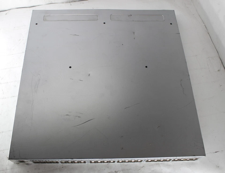 Brocade 6510 48-Port BR-6510-24-16G-R FC Switch *24 Active* No PSUs - Image 3 of 4